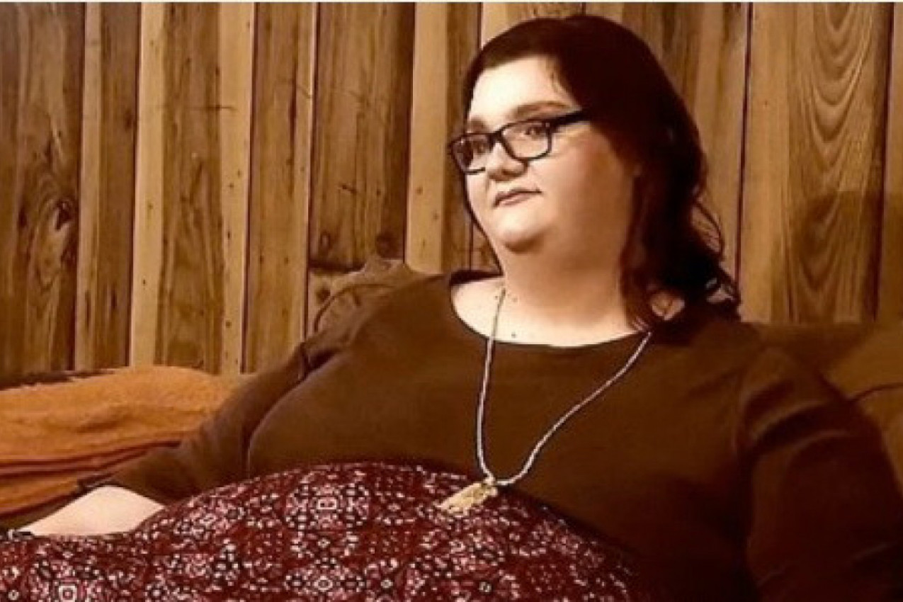 IMALA JE 272 KILOGRAMA I ČAK JOJ JE KOLENO PUKLO OD TEŽINE: Na putu transformacije uklonila je 27 kg masti samo sa stomaka, a sad je u bikiniju! (FOTO)