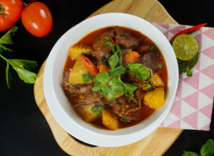 JUNEĆA ČORBA KOJA OKREPLJUJE POSLE BURNIH DANA I NOĆI: Najbolji recept za najukusniji kuvani obrok