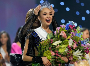 ONA JE NOVA MIS UNIVERZUMA: U tesnoj konkurenciji Venecuelanka ipak završila kao pratilja! (FOTO/VIDEO)