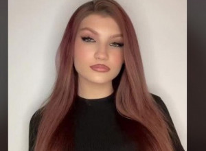 NOKTE OVE ŽENE POGLEDALO JE VIŠE OD 18 MILIONA LJUDI I SVI SU U ŠOKU: Pa oni su 2 metra! (VIDEO)