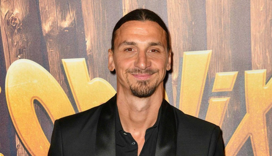 CEO SVET PRIČA O SUPRUZI ZLATANA IBRAHIMOVIĆA i stajlingu u kom je došla u bioskop! A onda se pojavio i on! (VIDEO)