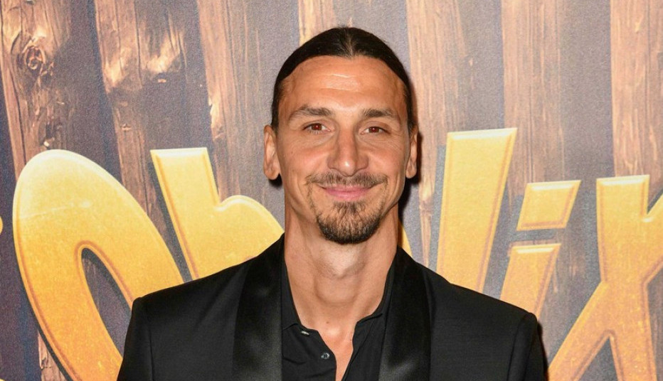 CEO SVET PRIČA O SUPRUZI ZLATANA IBRAHIMOVIĆA i stajlingu u kom je došla u bioskop! A onda se pojavio i on! (VIDEO)