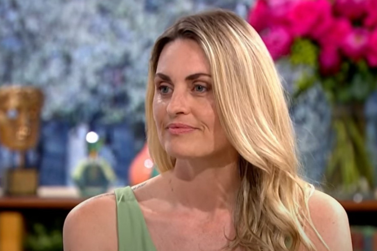 POSLE POROĐAJA SAM U TRENU SMRŠALA 15 KILOGRAMA, potreban vam je samo muž! Atraktivna plavuša otkrila tajnu vitkog izgleda, njeni pratioci u šoku!