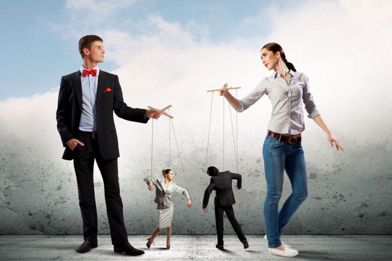 DA LI STE MEĐU NAJVEĆIM MANIPULATORIMA? Ovi horoskopski znaci mogu svakoga da obrlate za tren!