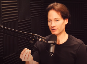 ON TVRDI DA IMA ELIKSIR MLADOSTI: Bogataš troši 2 miliona dolara godišnje da ponovo ima telo kao da mu je 18, i to bez operacija, a rezultati su ŠOKANTNI! (FOTO)