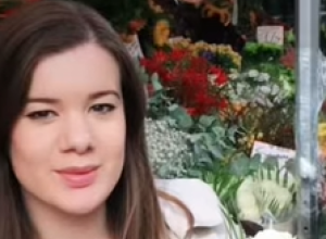 BILA JE NA DVORU I ČEKALA JU JE BLISTAVA BUDUĆNOST, a onda se preobrazila! Ljudi ne znaju gde pre da gledaju, porodica je odbacila zbog toga što je uradila telu! (FOTO/VIDEO)