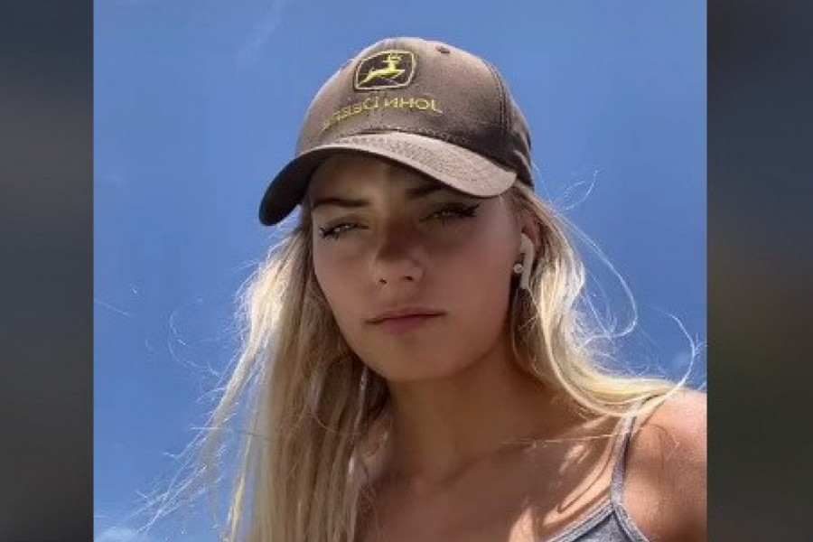 SEOSKA DEVOJKA OČARALA MUŠKARCE ŠIROM SVETA: Pokazala kako ume jednu stvar, koju retko koja žena radi! (VIDEO)