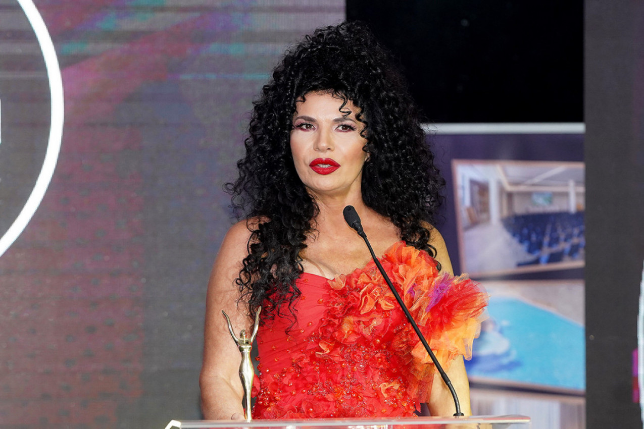 LIDIJA VUKIĆEVIĆ U NIKAD KRAĆOJ HALJINI: Glumica pokazala donji veš, a svi govore o njenim nogama, ovaj detalj nikome nije promakao (FOTO)