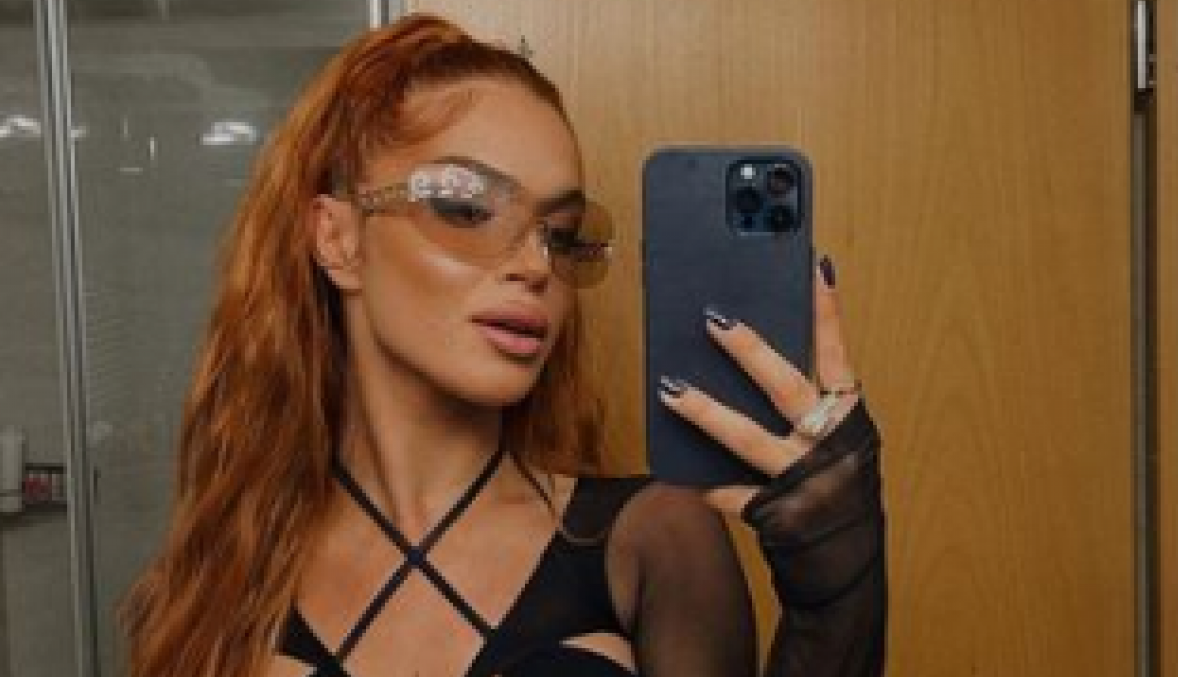 FOTOGRAFIJE TEODORE DŽEHVEROVIĆ NAVELE I ŽENE DA SE PREISPITAJU: "Do sad sam mislila da sam strejt!" (FOTO)