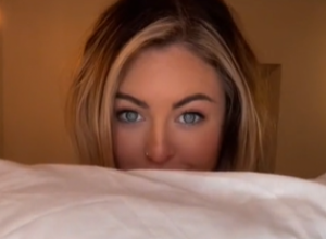 NARUČILA JE SPECIJALNI DONJI VEŠ ZA PRVU BRAČNU NOĆ: Reakcija njenog verenika kad ju je video ostavila je sve bez teksta! (FOTO/VIDEO)