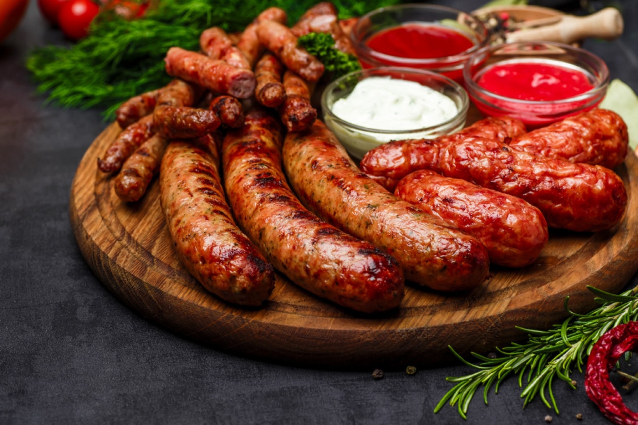 RECEPT ZA PRAVE DOMAĆE KOBASICE! Možete ih napraviti kod kuće, a mi vam otkrivamo kako!