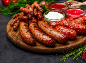 RECEPT ZA PRAVE DOMAĆE KOBASICE! Možete ih napraviti kod kuće, a mi vam otkrivamo kako!