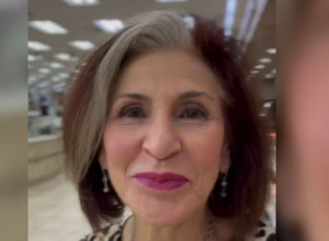 IMA 70 GODINA I ODUZIMA DAH U BIKINUJU: Rene je najstarija bodibilding takmičarka i izgleda brutalno! (VIDEO)