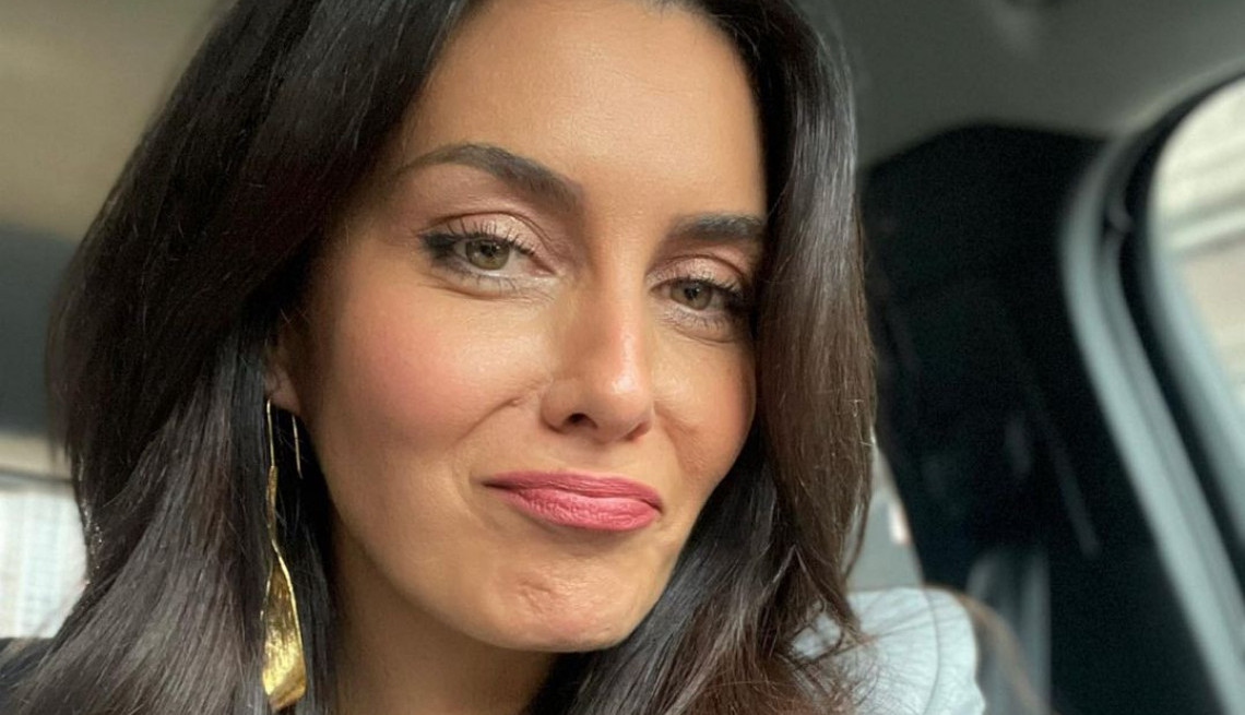 DA LI SE KILIBARDA TAJNO UDALA? Fotografije Marije i Branislava ispred manastira izazvale salve reakcija, svi im šalju podršku (FOTO)