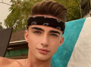 UGRADIO JE SILIKONE NA CRNO PA JEDVA PREŽIVEO: Tajler je 117.000 dolara platio kako bi izgledao kao Ken, sada je prikovan za krevet(FOTO)