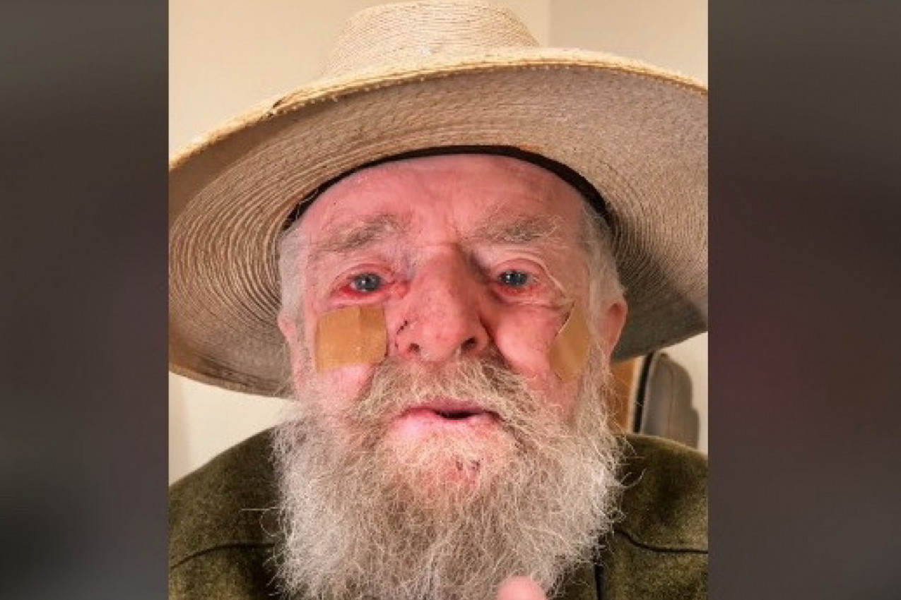 UM MOŽE DA POLUDI: Reči ovog stogodišnjaka dobro upamtite, nakon njegove ispovesti život će vam se promeniti! (VIDEO)