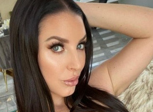 ZVEZDA FILMOVA ZA ODRASLE OTKRIVA: Muškarci daju pravo bogatstvo da im ispunjavam ove čudne fetiše, to traje satima! (FOTO)