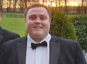 NAPUSTIO JE PORODICU I PRIJATELJE I OTIŠAO "NA KRAJ SVETA"! Kada se vratio, niko nije mogao da ga prepozna, vrisnuli su, a onda su im svima suze navrle na oči! (FOTO/VIDEO)