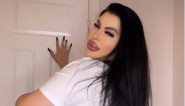 NATAŠA IMA JEDNU OD NAJVEĆIH ZADNJICA NA SVETU: Dala je 113.000 evra za nju, ali već sedam godina zato ne može da pronađe dečka! (FOTO)