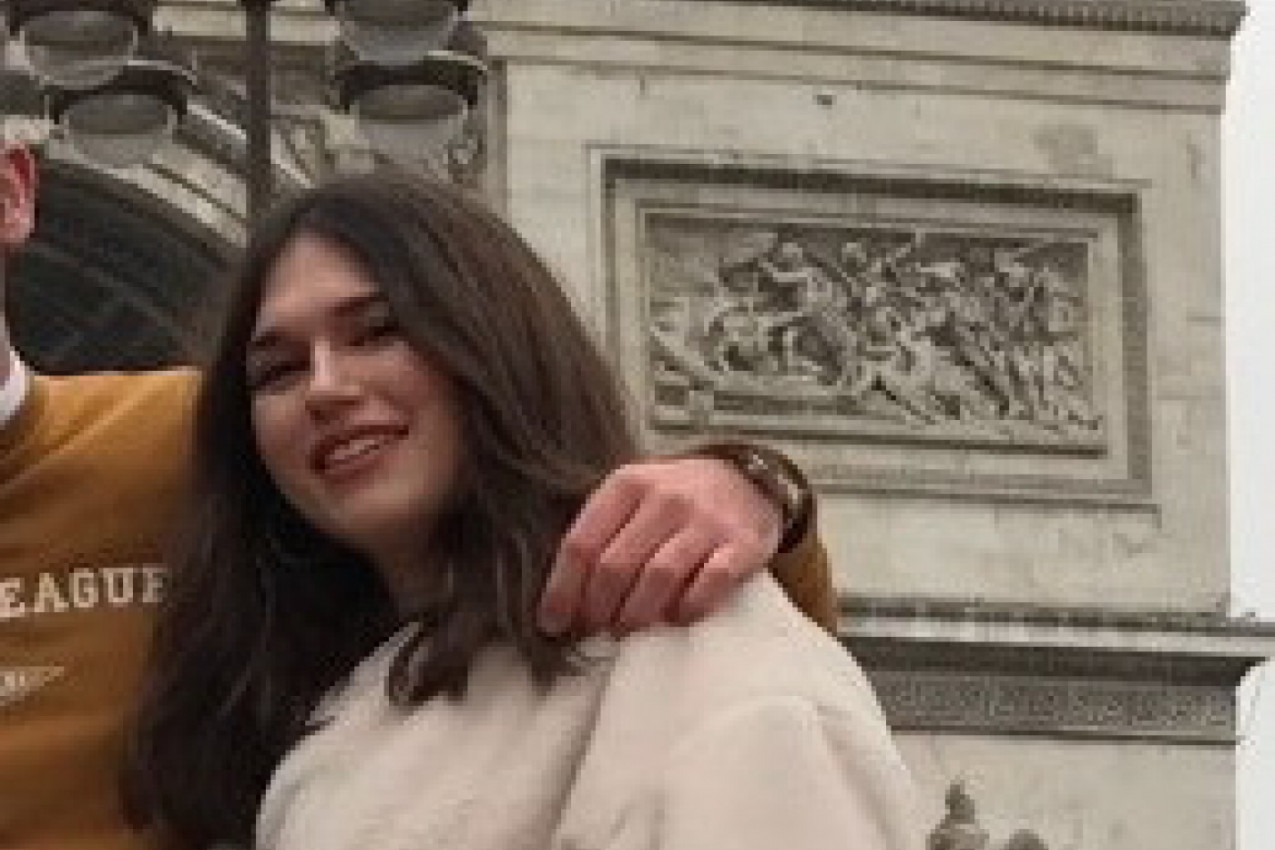 PONIŽAVALI SU JE ZBOG IZGLEDA A DANAS JE MOLE ZA SASTANAK: Silvija izgleda kao milion dolara, ovakvu transformaciju još niste videli! (VIDEO)