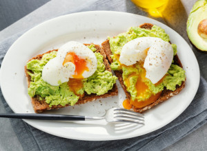 UTICAJ JAJA U ISHRANI NA ZDRAVLJE: Evo koliko nedeljno smemo da ih jedemo i šta ova namirnica čini našem organizmu (FOTO)