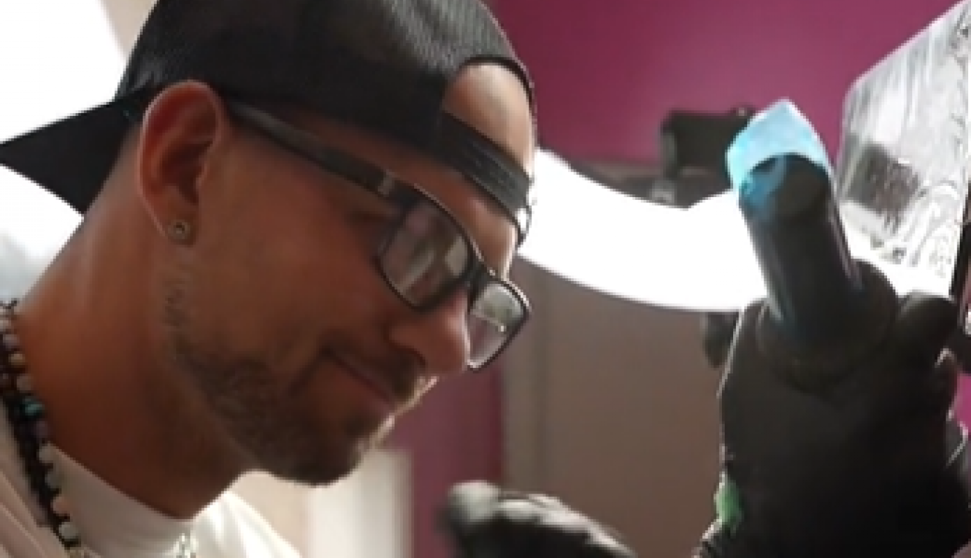 JA SAM TATU MAJSTOR, OVO JE SKALA BOLOVA PRI TETOVIRANJU: Jedno mesto je ubedljivo najgore, zaprepastiće vas o čemu je reč! (FOTO/VIDEO)