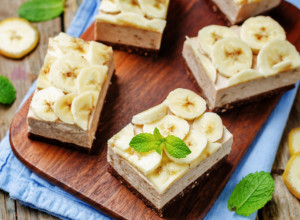 EVO KAKO DA BANANE NE POCRNE NA TORTI: Domaćice su otkrile trik uz pomoću kojeg će ovo voće duže izgledati sveže i sočno (FOTO)