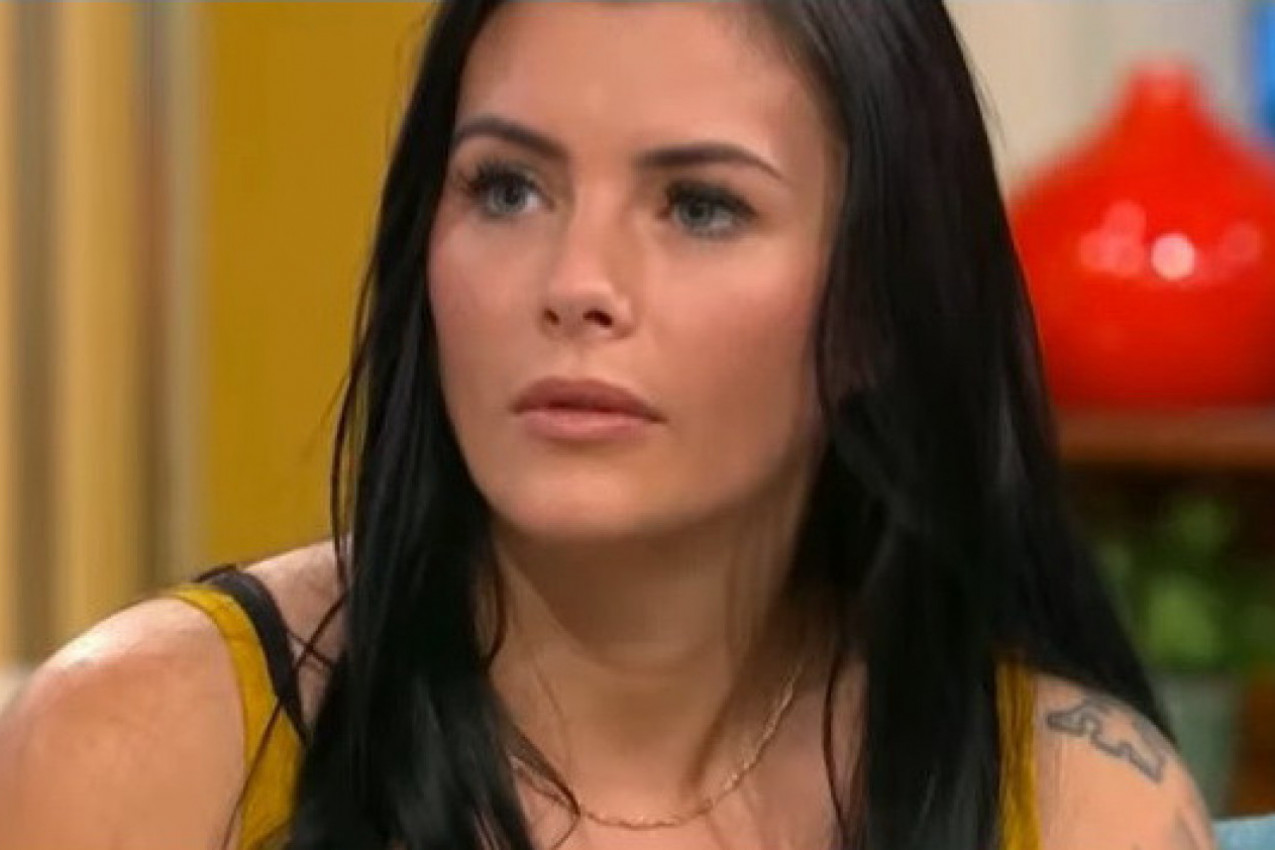 NAJMLAĐA DOBITNICA LUTRIJE U ISTORIJI DANAS JE NEPREPOZNATLJIVA: Sa samo 16 godina osvojila je 2,3 miliona evra, a novac je spiskala u rekordnom roku, evo i na šta! (FOTO/VIDEO)