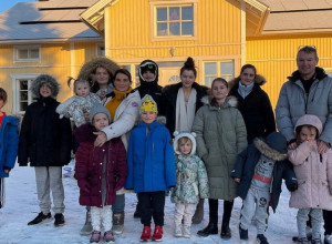 ON JE OTAC 22 DECE, A EVO ŠTA IM DAJE ZA VEČERU: Samo jedan evro po porciji! (VIDEO)