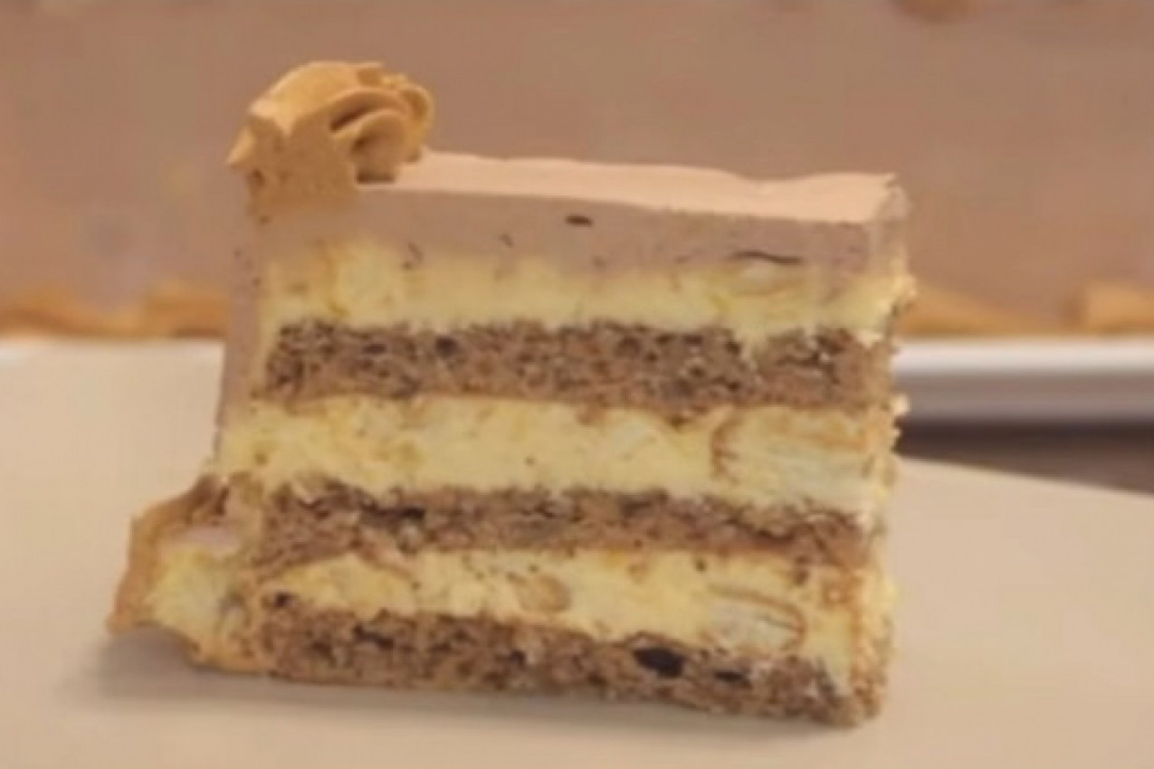RECEPT ZA GRČKU TORTU KOJI ĆETE OBOŽAVATI! Spremite se na vreme za praznike!