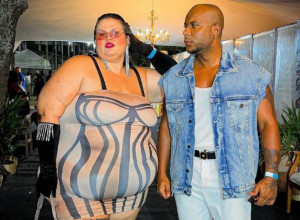 O OVOM PARU BRUJI ČITAVA PLANETA: Ona ima više od 10 miliona fanova, svi hipnotisano gledaju šta radi pred kamerama, a njemu poručuju samo jedno! (FOTO/VIDEO)