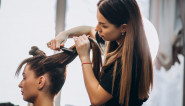 OD OVOGA NAM SE SMUČI ŽIVOT! Frizerka otkrila najskrivenije tajne svoje profesije: 6 stvari koje rade naše mušterije, a zbog kojih nam nije dobro! (FOTO/VIDEO)