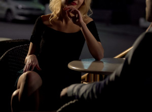 SUPRUGA SE UGOJILA I NE PRIVLAČI ME INTIMNO,  razmišljam da angažujem ESKORT damu za svoje potrebe, deluje mi kao savršeno rešenje