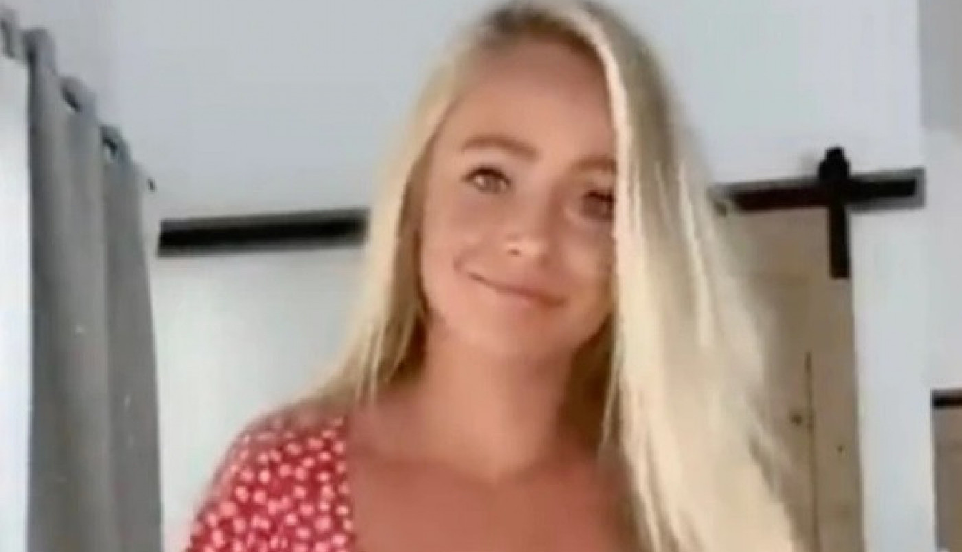 IMALA SAM OGROMNE GRUDI I ODSTRANILA SAM IH, ALI SAD TRPIM NEVIĐENE NAPADE! Plavokosa lepotica čitavom svetu pokazala svoje novo telo! (FOTO/VIDEO)