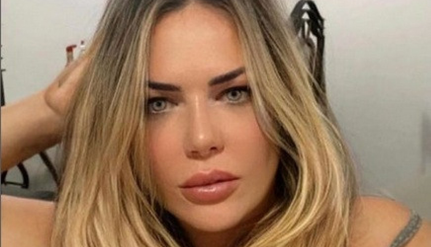 ADVOKATICA ZANOSNIH OBLINA SE POŽALILA DA NE MOŽE DA NAĐE DEČKA: A evo šta izabranik njenog srca jedino treba da ima! (FOTO)