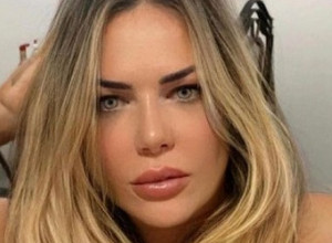 ADVOKATICA ZANOSNIH OBLINA SE POŽALILA DA NE MOŽE DA NAĐE DEČKA: A evo šta izabranik njenog srca jedino treba da ima! (FOTO)