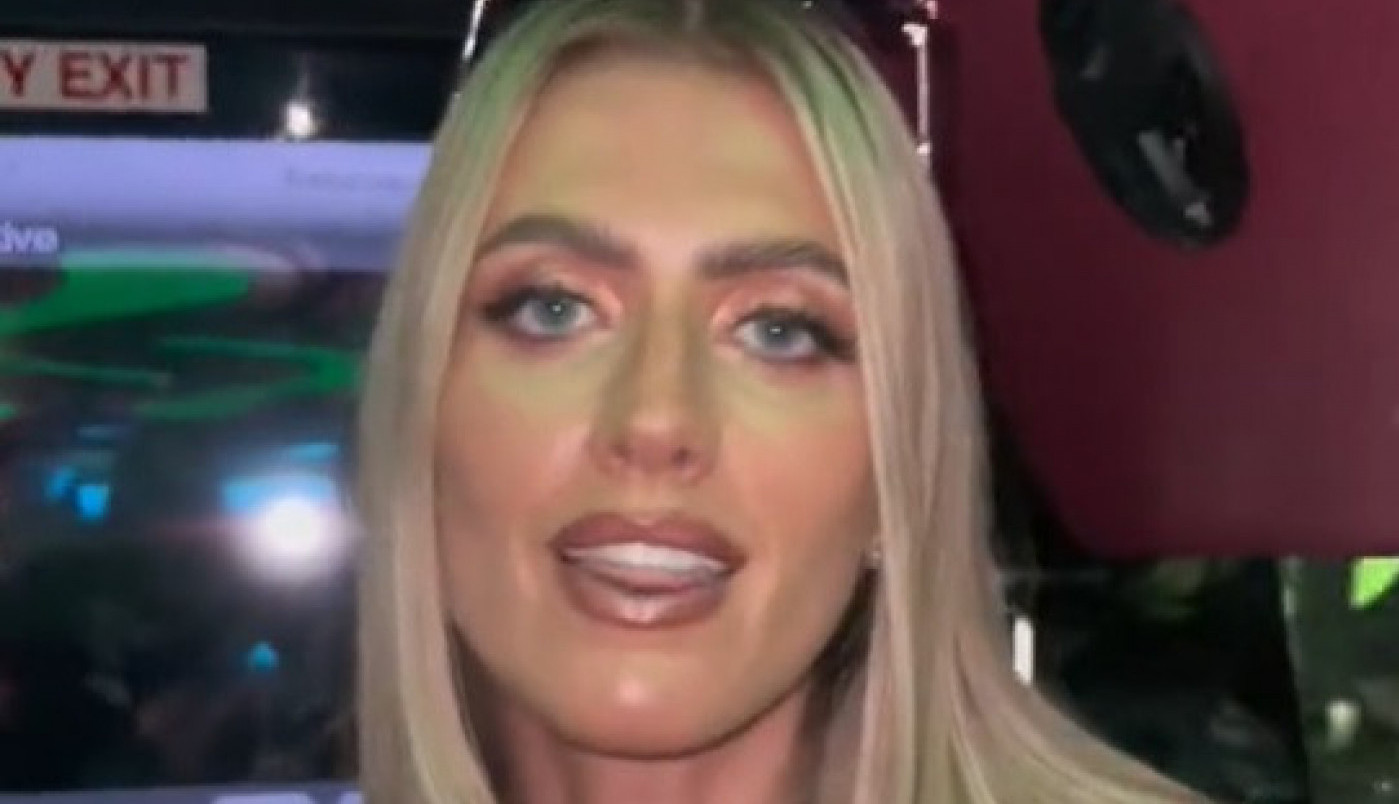 O OVOJ BIZARNOJ ŽURKI ZA 30. ROĐENDAN SVI PRIČAJU: Zvanice su bile u crnini i to iz samo jednog razloga i želje slavljenice! (VIDEO)