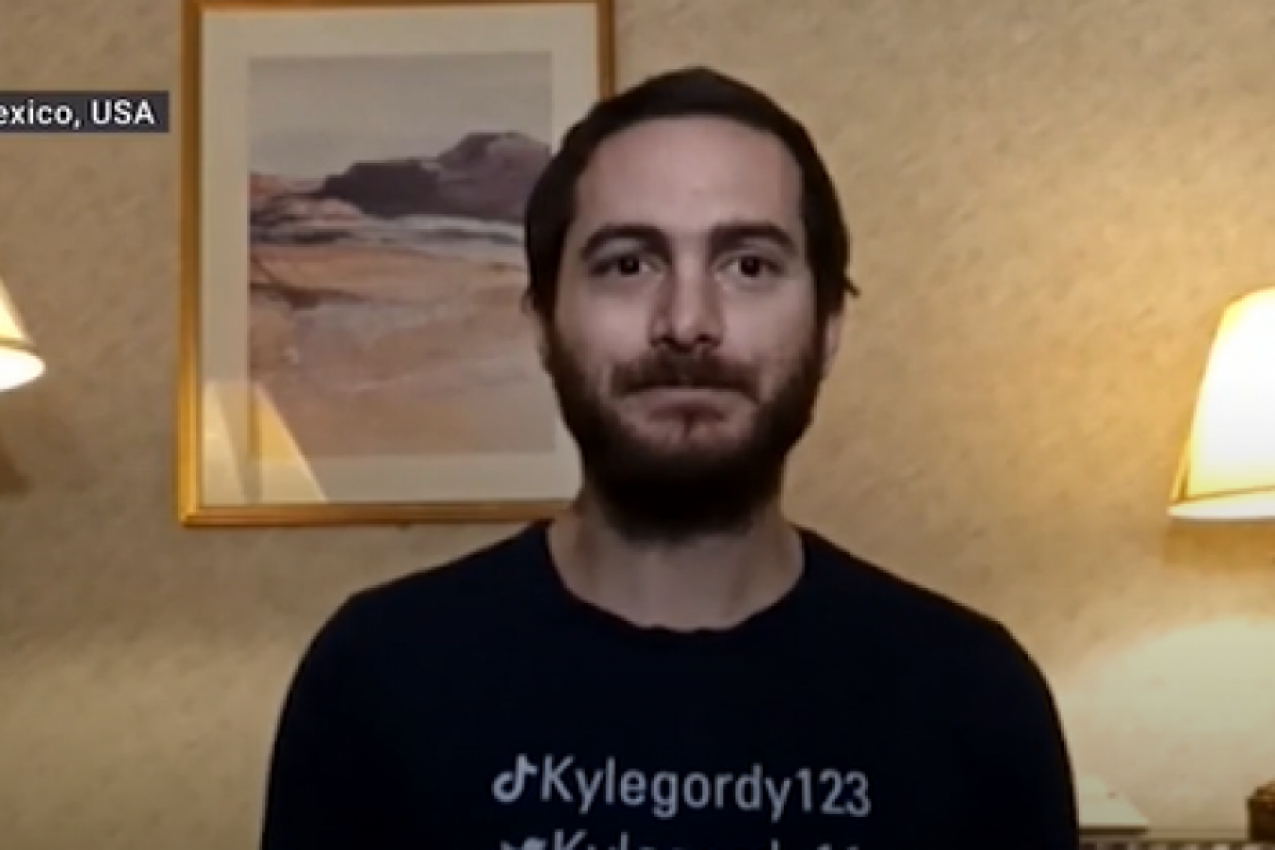 ON IMA SAMO 31 GODINU I ČAK 63 DECE: Sad želi nagradnu igru za žene koje hoće potomke baš sa njim, evo i zašto! (FOTO)