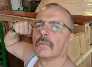 NAJSTARIJA ĆERKA NIKOLE KOJA IZRASLA JE U PRAVU LEPOTICU: A evo šta kažu fanovi, na koga liči! (FOTO)