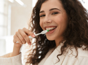 KOJA JE VEZA ZUBA I MOŽDANOG UDARA? Ovi podaci zaprepašćuju, čitavog života na milione ljudi pogrešno vodi računa o higijeni usta, evo šta su posledice!