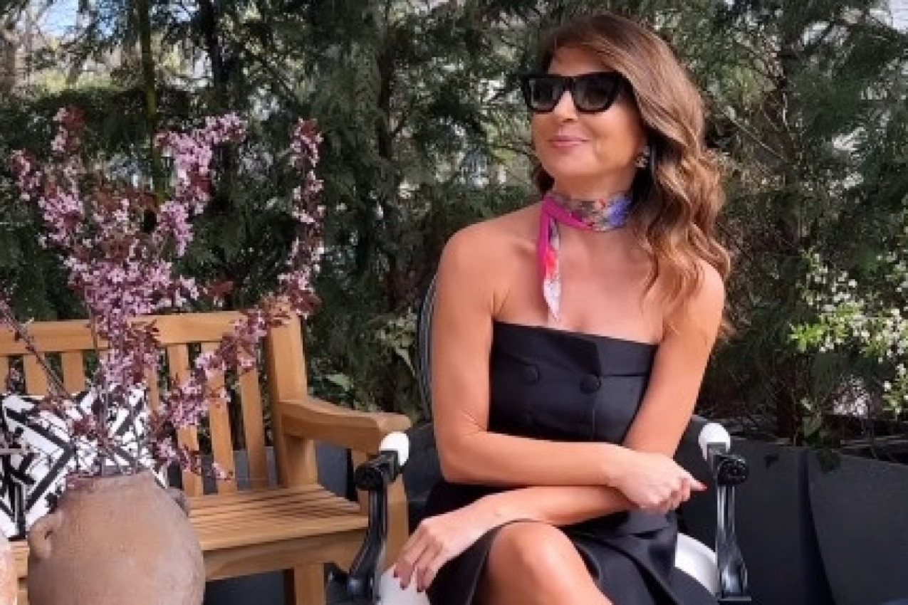 SVI GLEDAJU U STOPALA SANJE MARINKOVIĆ: Ne prestaju da se nižu komentari! (FOTO/VIDEO)