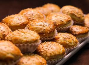 NAJLAGANIJI, A NAJJEDNOSTAVNIJI DORUČAK! Napravite slane mafine na brz način od kojih će cela kuća zamirisati!