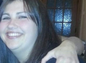 MEDICINSKA SESTRA JELA JE 24 KESICE ČIPSA DNEVNO A ONDA JE MORALA NA OPERACIJU: Evo šta joj se desilo (FOTO)