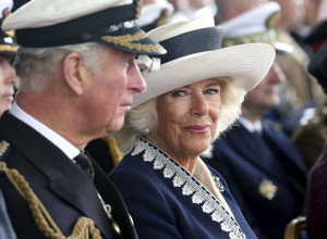 KAMILA I ČARLS ISKLJUČILI VILIJAMA IZ VELIKIH PLANOVA: Nova situacija sa Kejt Midlton zakomplikovala je stvari (FOTO)