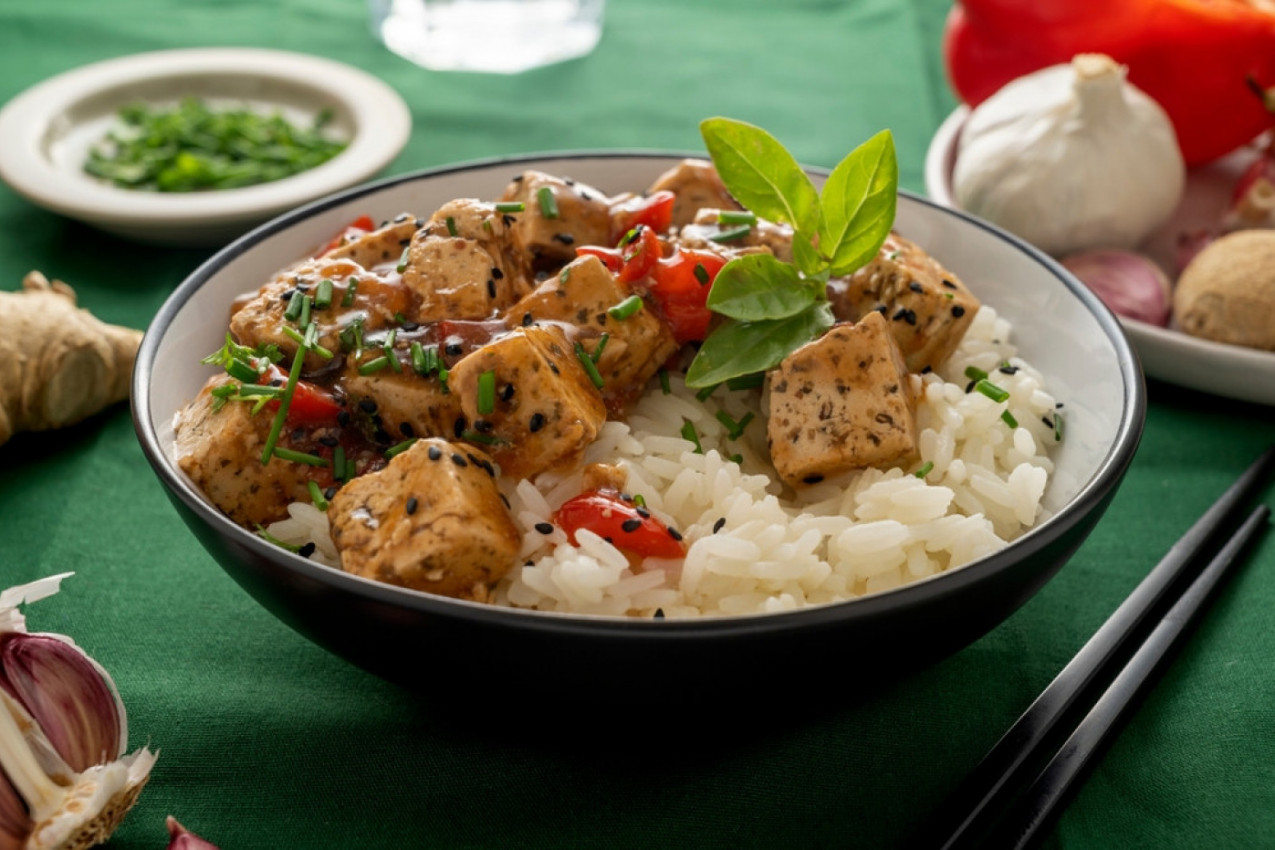 NAJZDRAVIJI RUČAK SPREMAN ZA 45 MINUTA: Rižoto sa tofu sirom, uživaćete u svakom zalogaju!