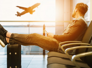 UPOZNAO JE PREKO INTERNETA DEVOJKU IZ KINE I PREŠAO 7.000 KM ZBOG NJE: Usledio je šokantan veleobrt, postao je vest broj jedan, pa završio u bolnici! (VIDEO)