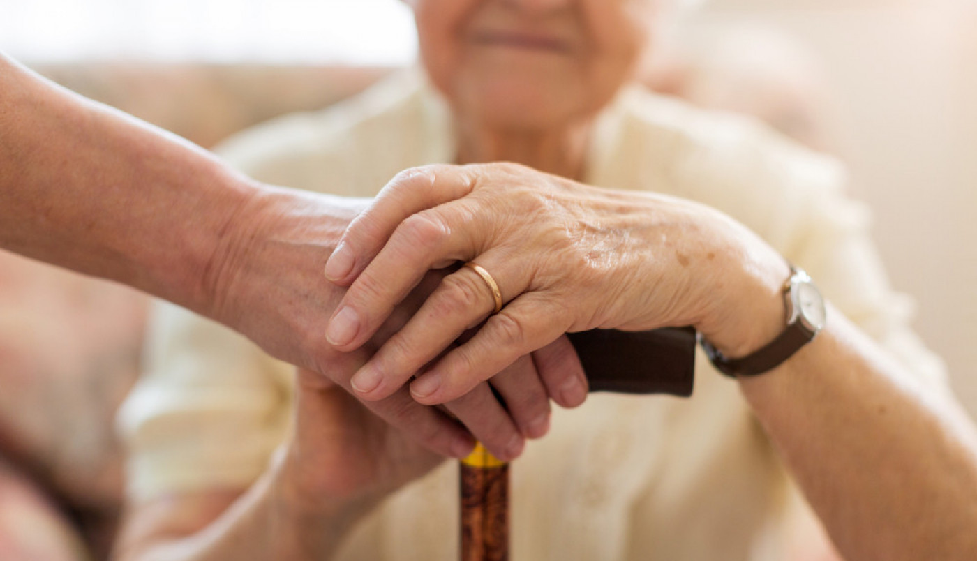 IMAM 77 GODINA I PITALA SAM DECU DA ŽIVIM KOD NJIH, ALI SU ME ODBILI: Vapaj starice odjeknuo mrežama - ali ipak NJU KRIVE za sve!