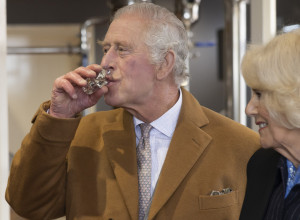 OTKRIVENI DETALJI DOGAĐAJA DECENIJE: ČARLS ĆE NOSITI KRUNU OD 5,6 MILIJARDI EVRA: Svet u šoku, evo kako izgleda moćni ukras optočen sa 2.868 dijamanata! (FOTO)