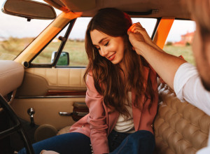 UPOZNALA SAM MUŠKARCA SVOJIH SNOVA I ON ŽELI DA IMAMO ODNOSE, ali ja ne mogu jer ne smem da mu otkrijem svoju tajnu! Nisam spremna na to!