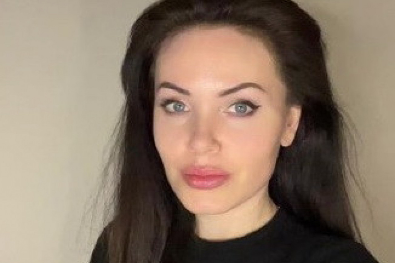 "TATJANA JE SESTRA ANĐELINE DŽOLI": Fanovi joj poručili da je mlađa i lepša od slavne glumice (VIDEO)